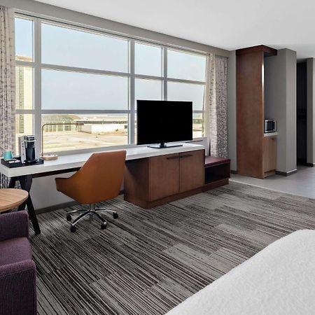 Hilton Garden Inn Chicago Mccormick Place Exterior photo