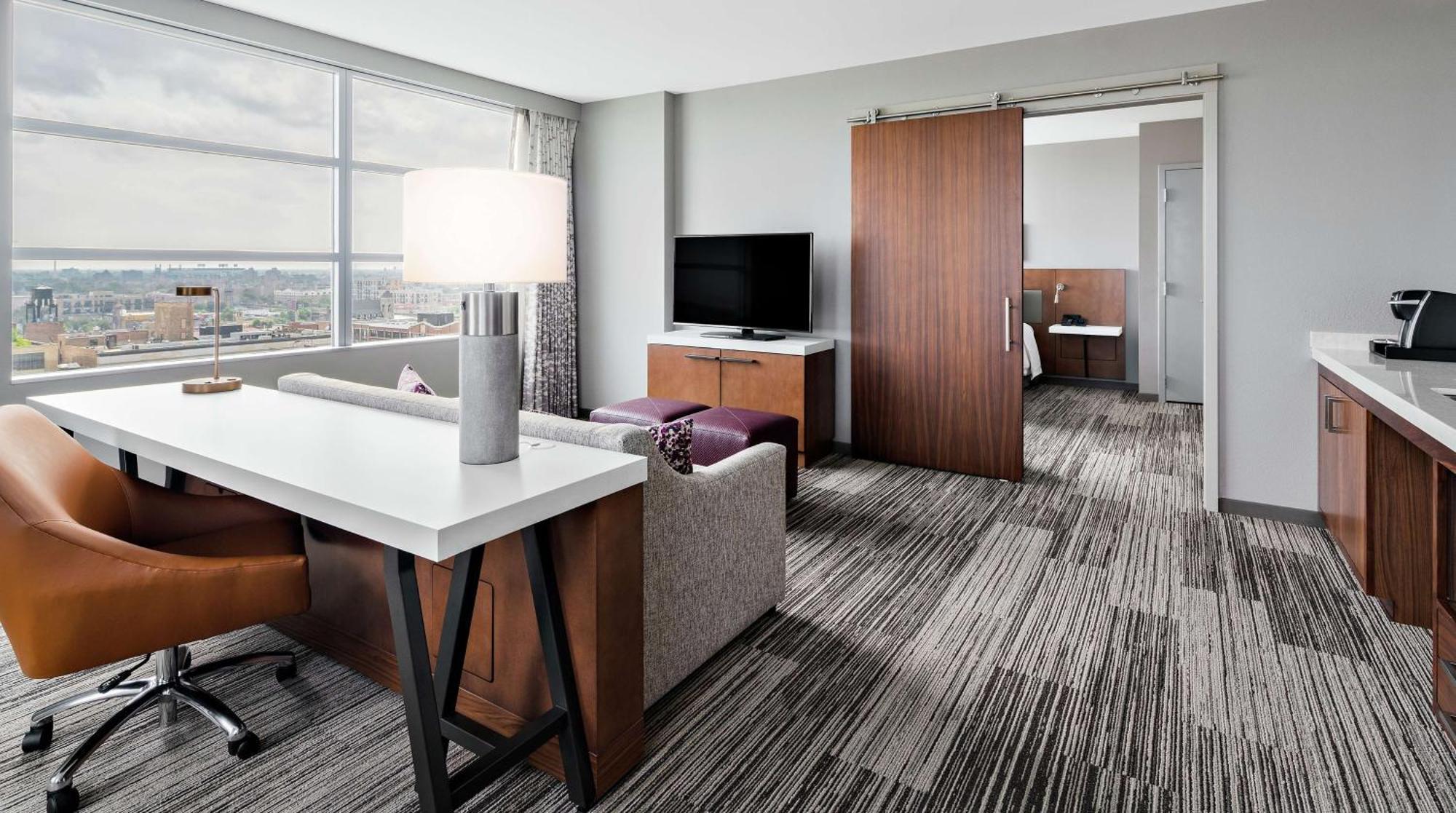 Hilton Garden Inn Chicago Mccormick Place Exterior photo